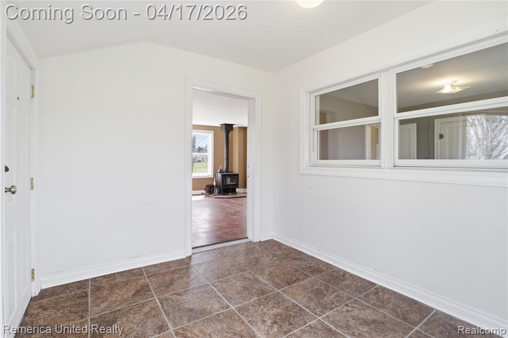 8375 Denton Hill Road Fenton, MI 48430 - Photo 3 of 41 Gallery Image 3