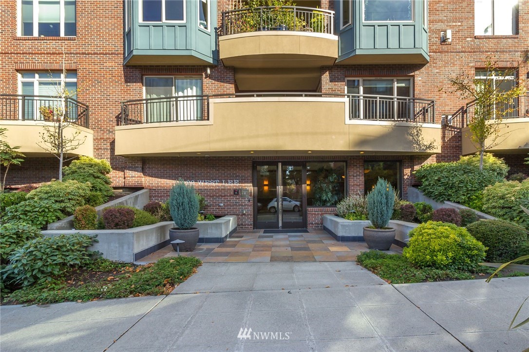 22 West Lee Street, Unit 601 Seattle, WA 98119 - Photo 2 of 25
