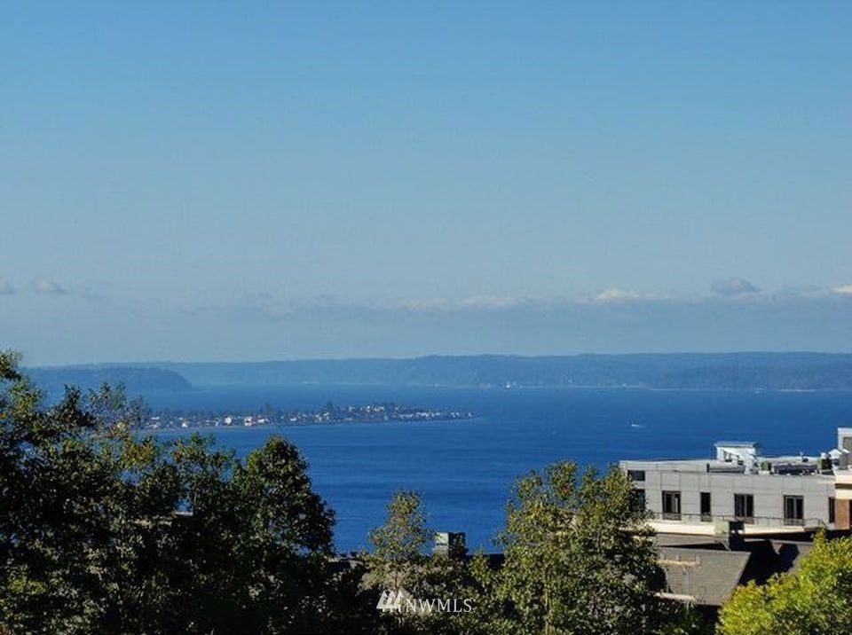 22 West Lee Street, Unit 601 Seattle, WA 98119 - Photo 18 of 25