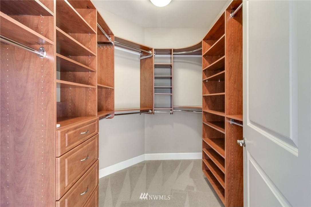22 West Lee Street, Unit 601 Seattle, WA 98119 - Photo 21 of 25