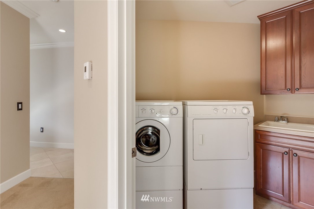 22 West Lee Street, Unit 601 Seattle, WA 98119 - Photo 24 of 25