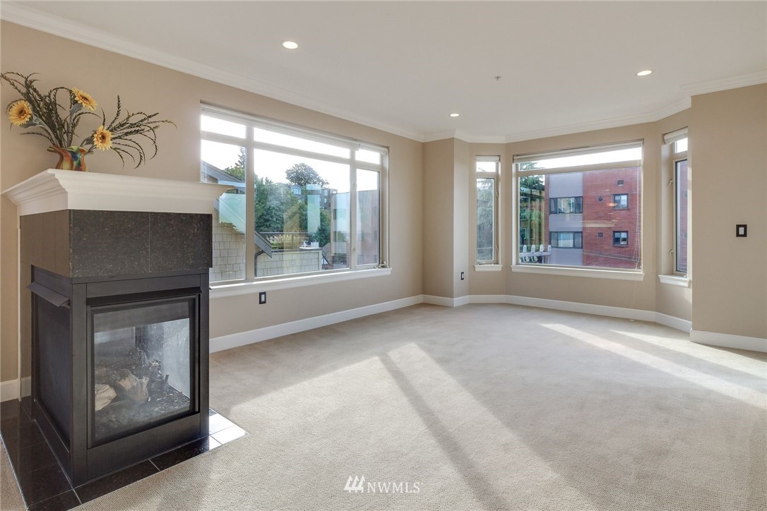 22 West Lee Street, Unit 601 Seattle, WA 98119 - Photo 10 of 25
