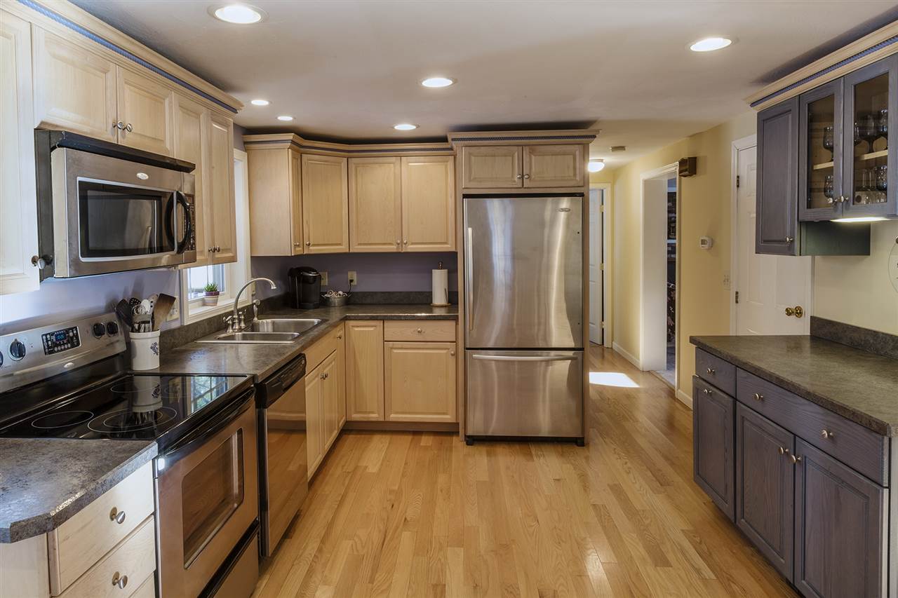 4 Speare Road Hudson, NH 03051 - Photo 13 of 29