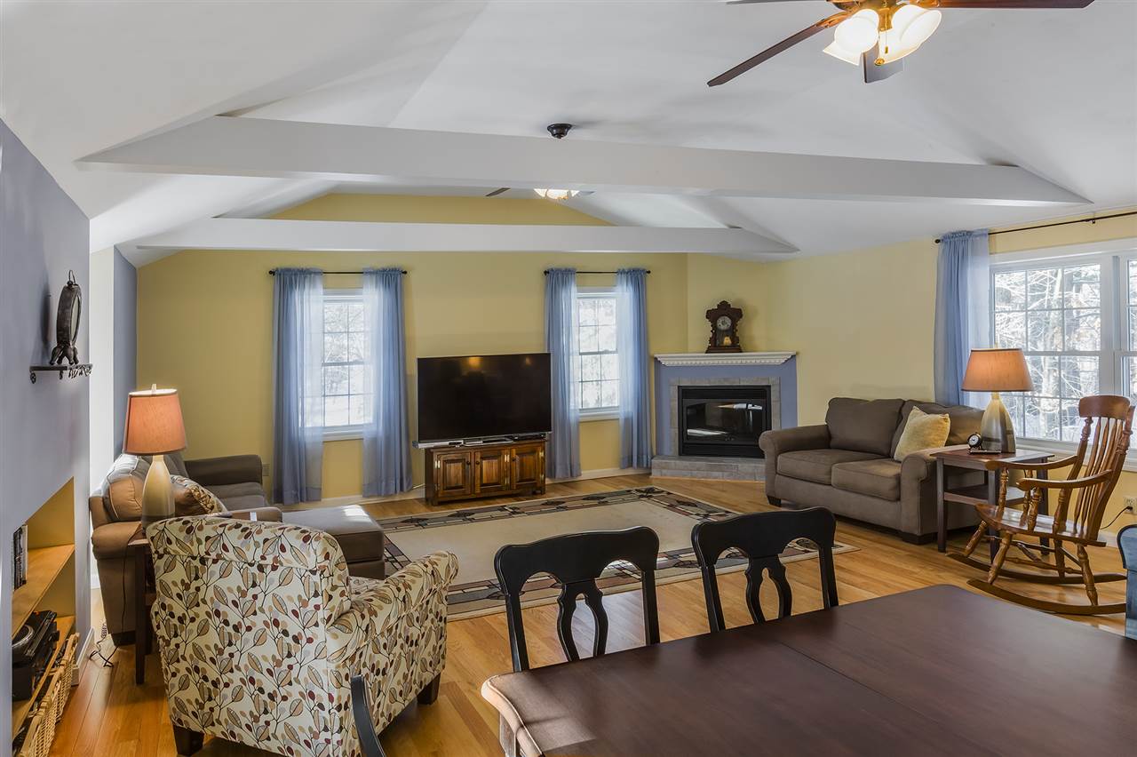 4 Speare Road Hudson, NH 03051 - Photo 8 of 29