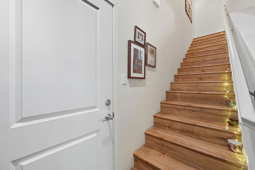 122 Diamante Road San Marcos, CA 92078 - Photo 22 of 36 a view of entryway