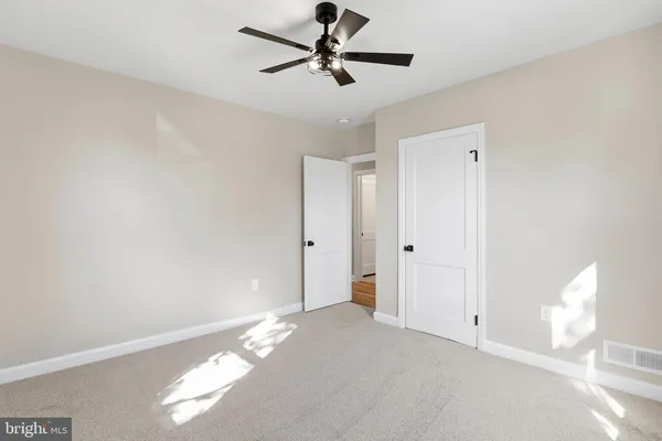 $475,000 | 182 Lake Road, Pasadena, MD 21122
