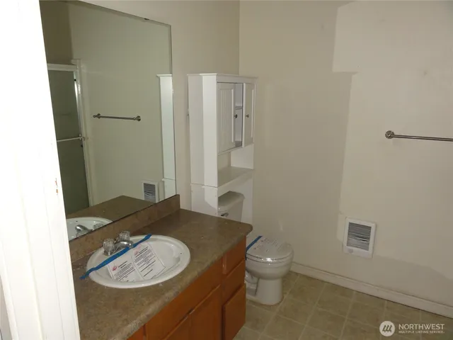 $263,500 | 10008 186th Street East, Unit 102, Puyallup, WA 98375