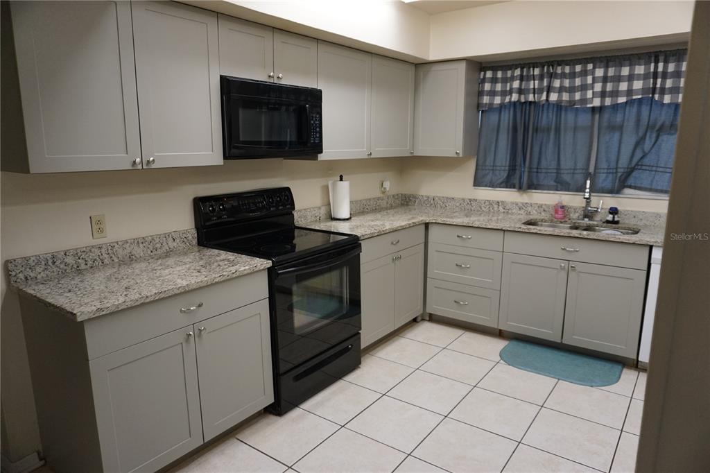 808 Childers Loop Brandon, FL 33511 - Photo 3 of 30