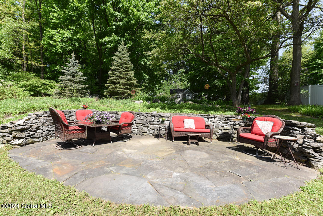 329 Albany Shaker Road Albany, NY 12211 - Photo 5 of 18 Back