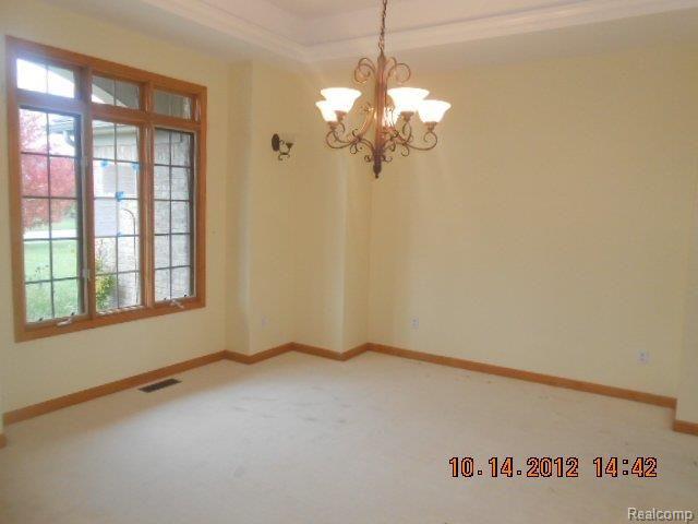 430 Golfview Way Monroe, MI 48162 - Photo 5 of 15 430 golfview Way Dining room.JPG