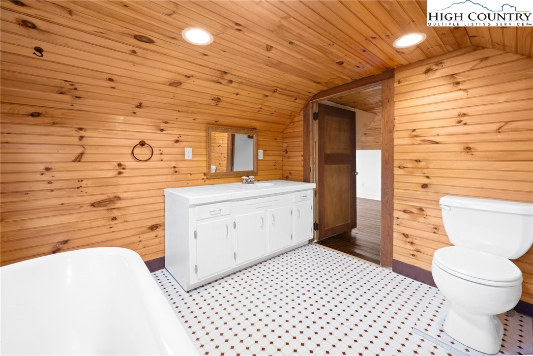 295 Jake's Mountain Road Boone, NC 28607 - Photo 25 of 47