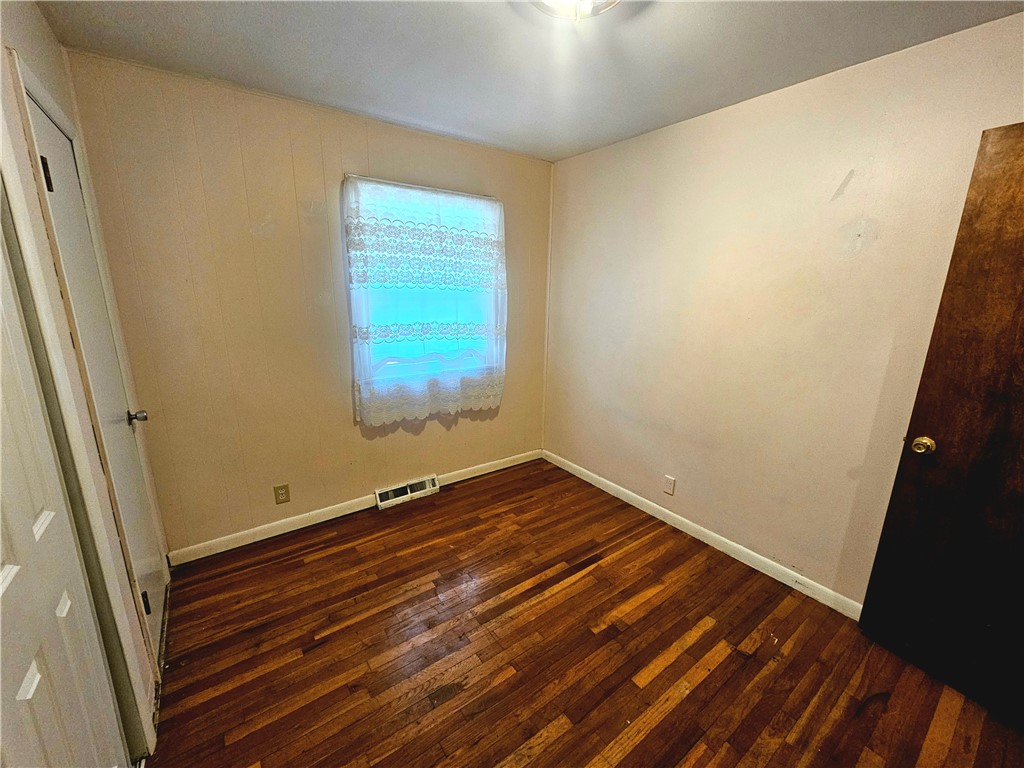 303 North Church Street Georgetown, IL 61846 - Photo 12 of 21