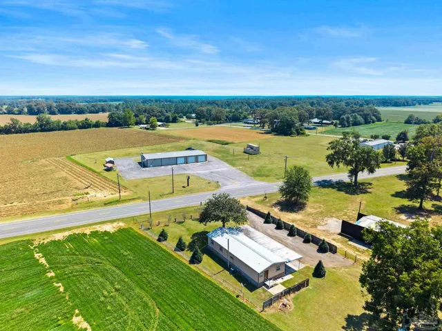 $217,450 | 13451 Highway 89, Jay, FL 32565