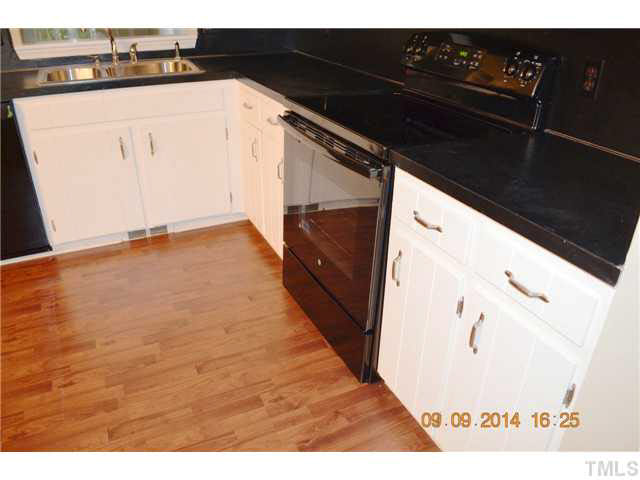 6913 Brecken Ridge Avenue Raleigh, NC 27615 - Photo 11 of 21 Gallery Image 11