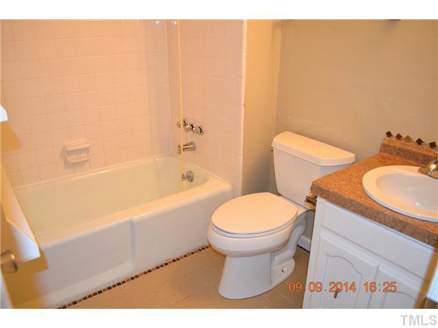 6913 Brecken Ridge Avenue Raleigh, NC 27615 - Photo 12 of 21 Gallery Image 12