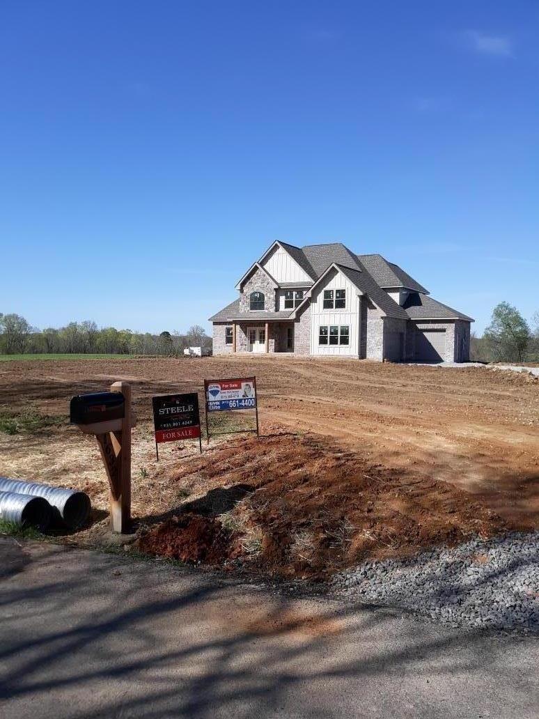 1632 Columbia Road Dickson, TN 37055 - Photo 2 of 10 Gallery Image 2