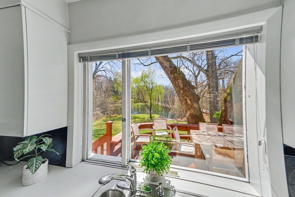 24 Radcliff Road Newton, MA 02468 - Photo 13 of 42