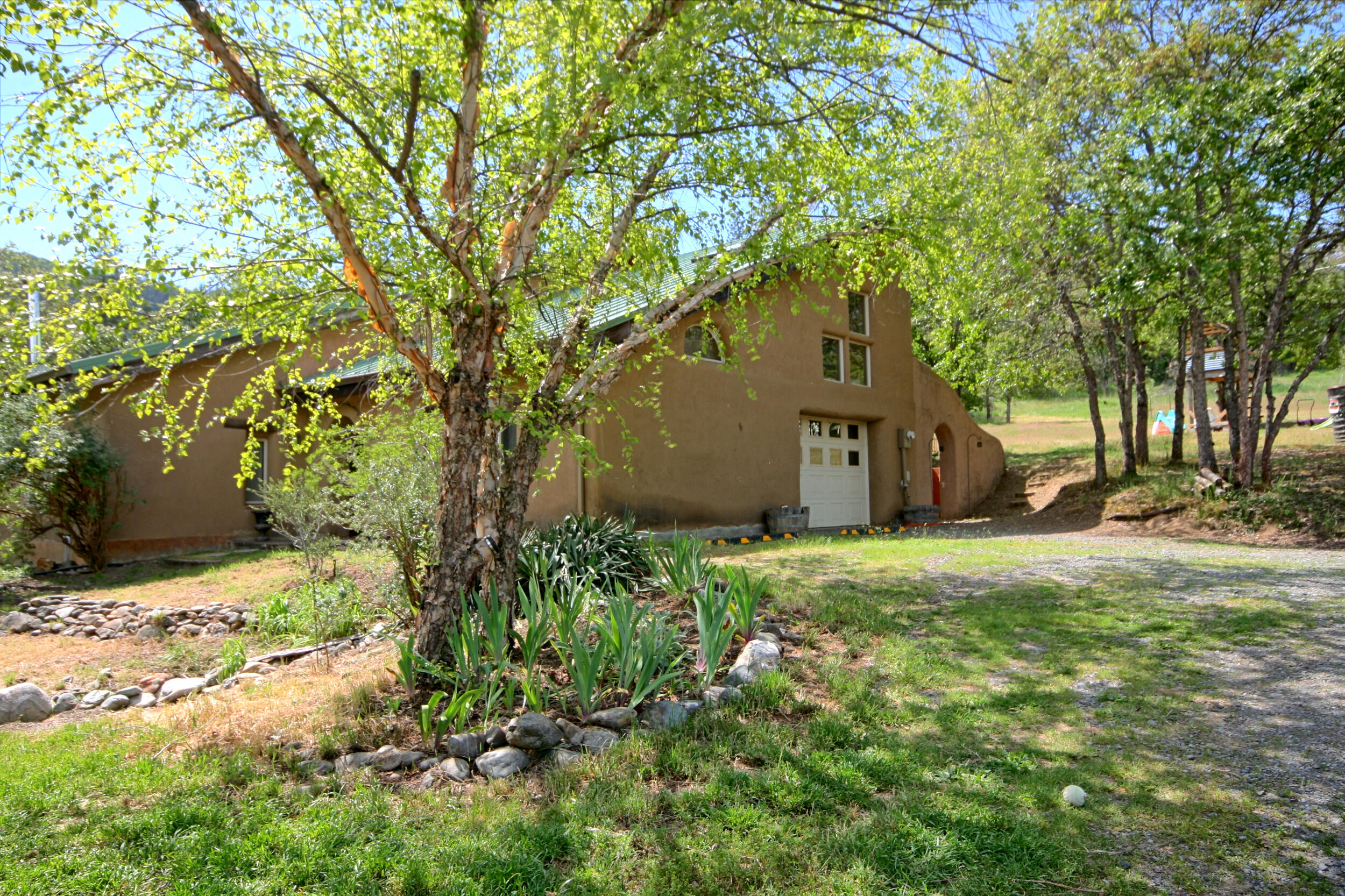 8150 Upper Applegate Road Jacksonville, OR 97530 - Photo 72 of 122