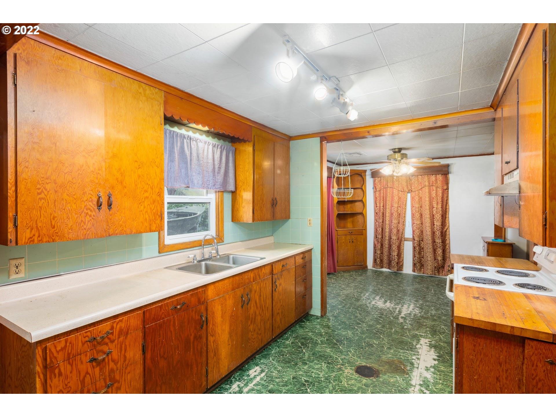 31304 New Kirk Road Scappoose, OR 97056 - Photo 13 of 28 Gallery Image 13