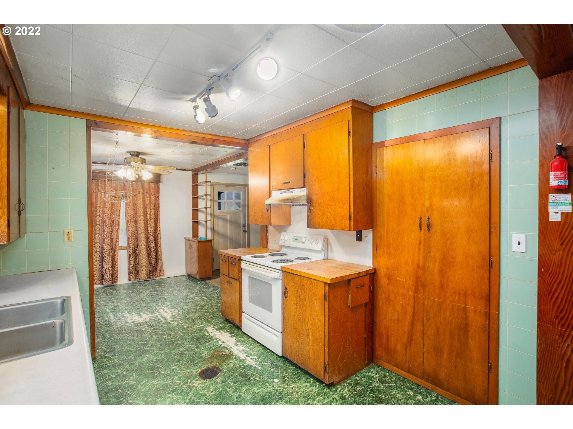 31304 New Kirk Road Scappoose, OR 97056 - Photo 15 of 28 Gallery Image 15