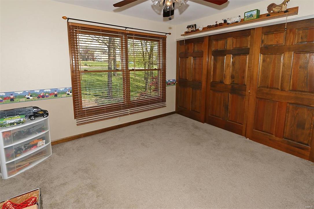 1553 Ridge Road Wildwood, MO 63021 - Photo 28 of 49