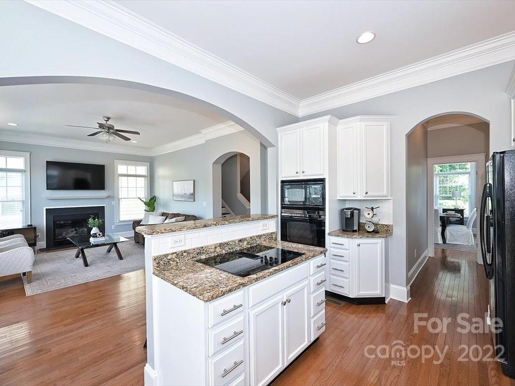 4740 Water Oak Road Charlotte, NC 28211 - Photo 21 of 46 Gallery Image 21