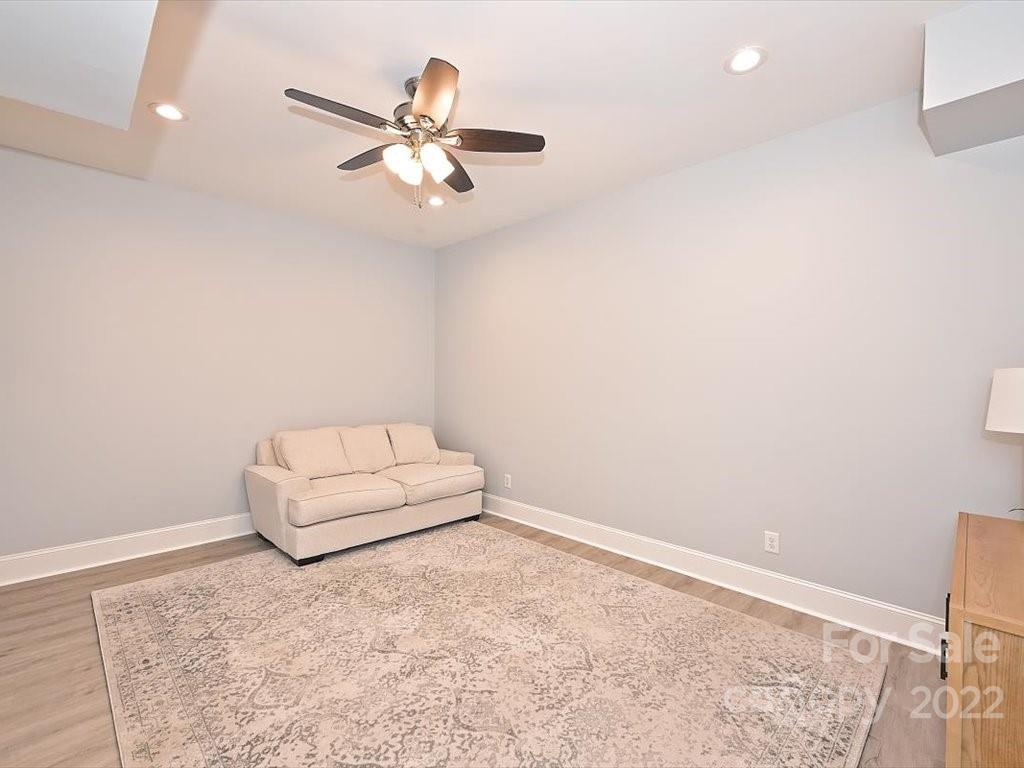 4740 Water Oak Road Charlotte, NC 28211 - Photo 38 of 46 Gallery Image 38