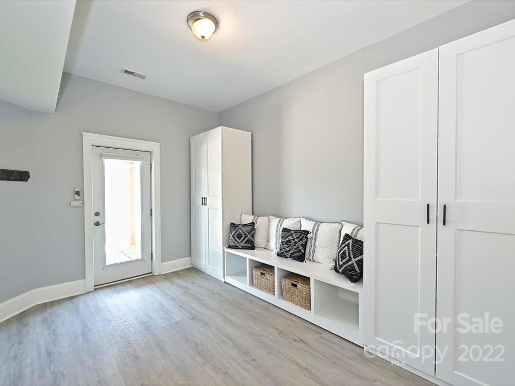 4740 Water Oak Road Charlotte, NC 28211 - Photo 40 of 46 Gallery Image 40