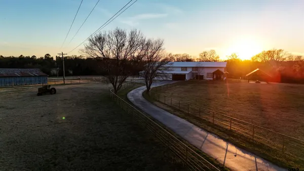 $1,498,750 | 131 Vz Cr, Grand Saline, TX 75140
