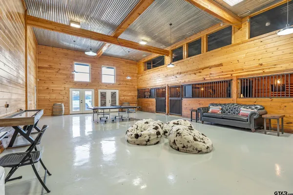 $1,498,750 | 131 Vz Cr, Grand Saline, TX 75140