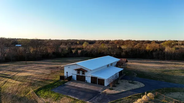 $1,498,750 | 131 Vz Cr, Grand Saline, TX 75140