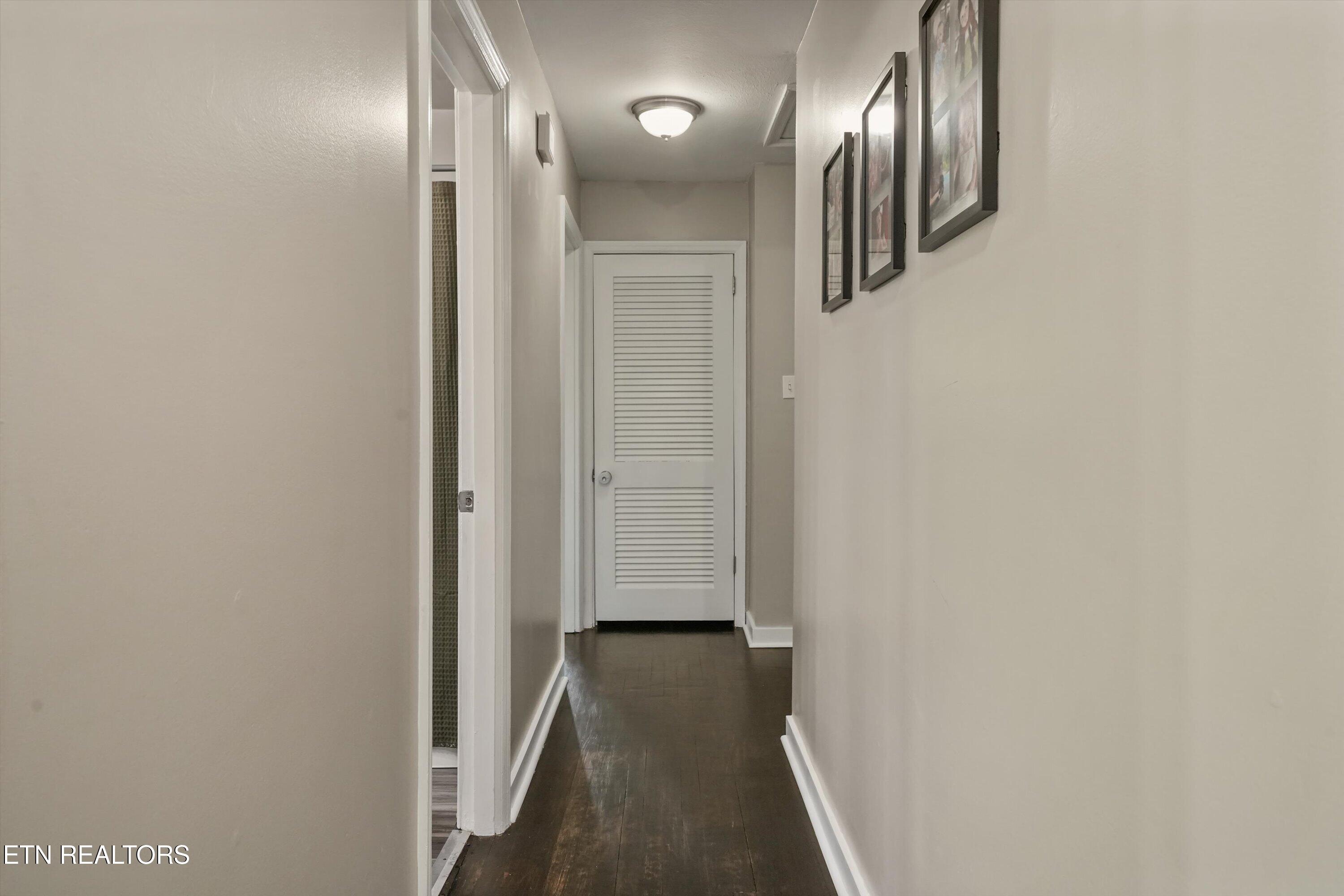 6315 Babelay Road Knoxville, TN 37924 - Photo 15 of 33 Hall