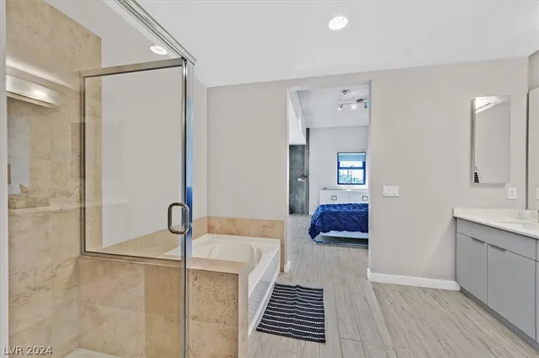 $3,000 | 353 East Bonneville Avenue, Unit 359, Las Vegas, NV 89101