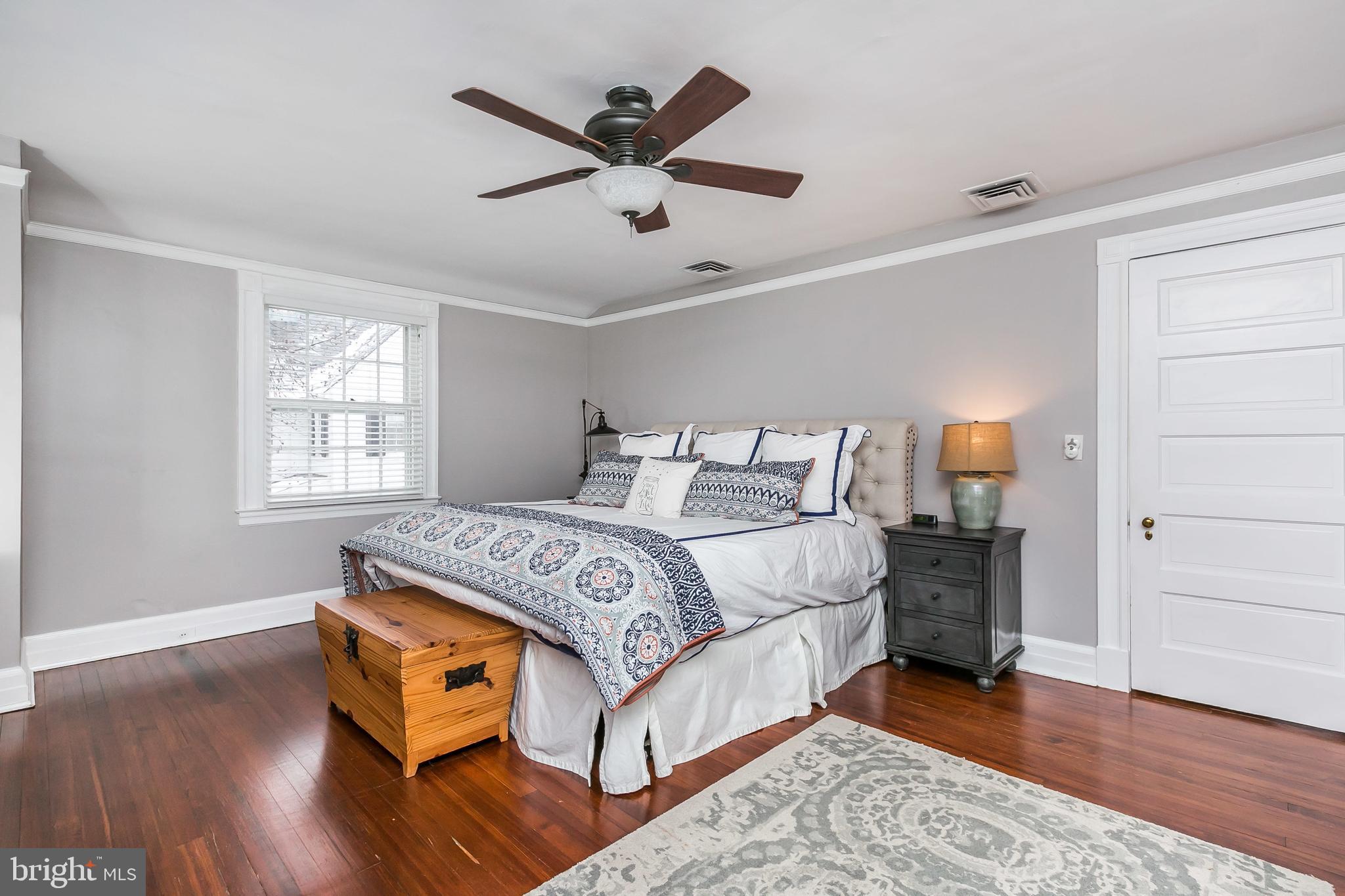 317 Tunbridge Road Baltimore, MD 21212 - Photo 19 of 42 The main bedroom is sprawling