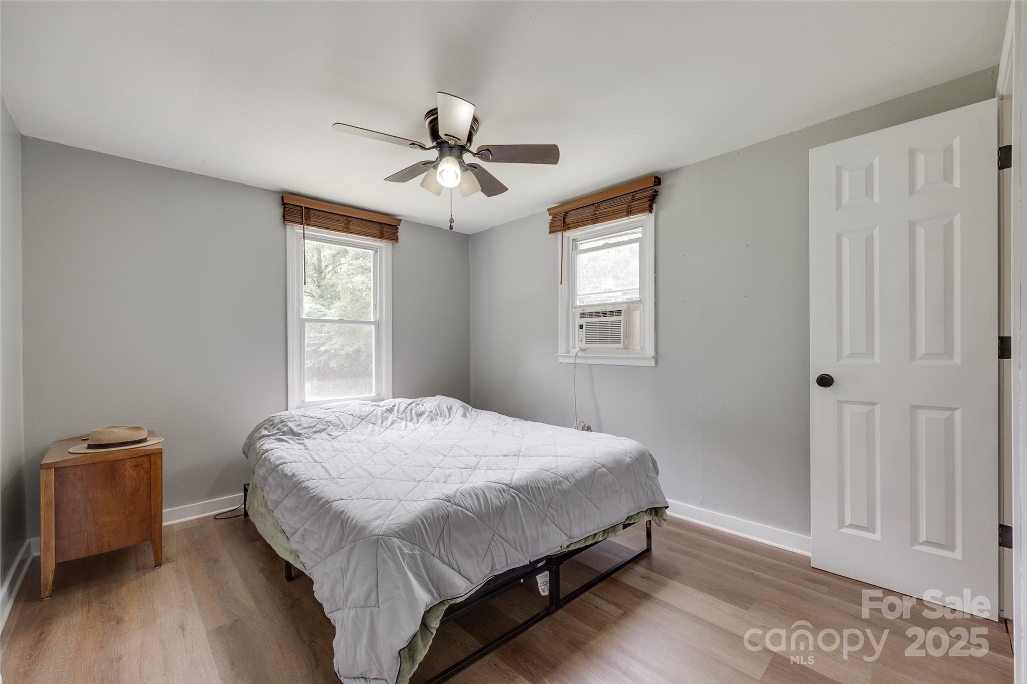3083 State Rd S-11-54 Gaffney, SC 29340 - Photo 13 of 29 a bedroom with a bed and a window