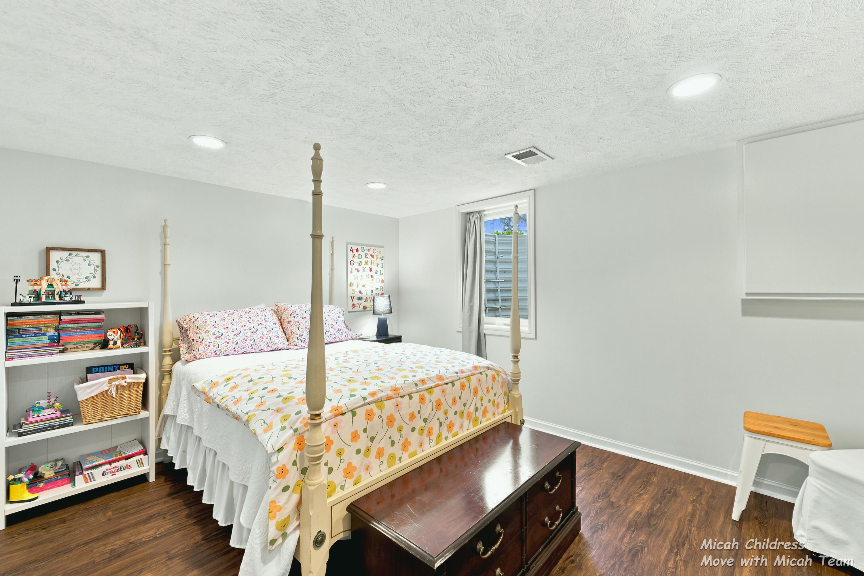 2048 Tulip Lane Jenison, MI 49428 - Photo 20 of 35 2048 tulip ln_059