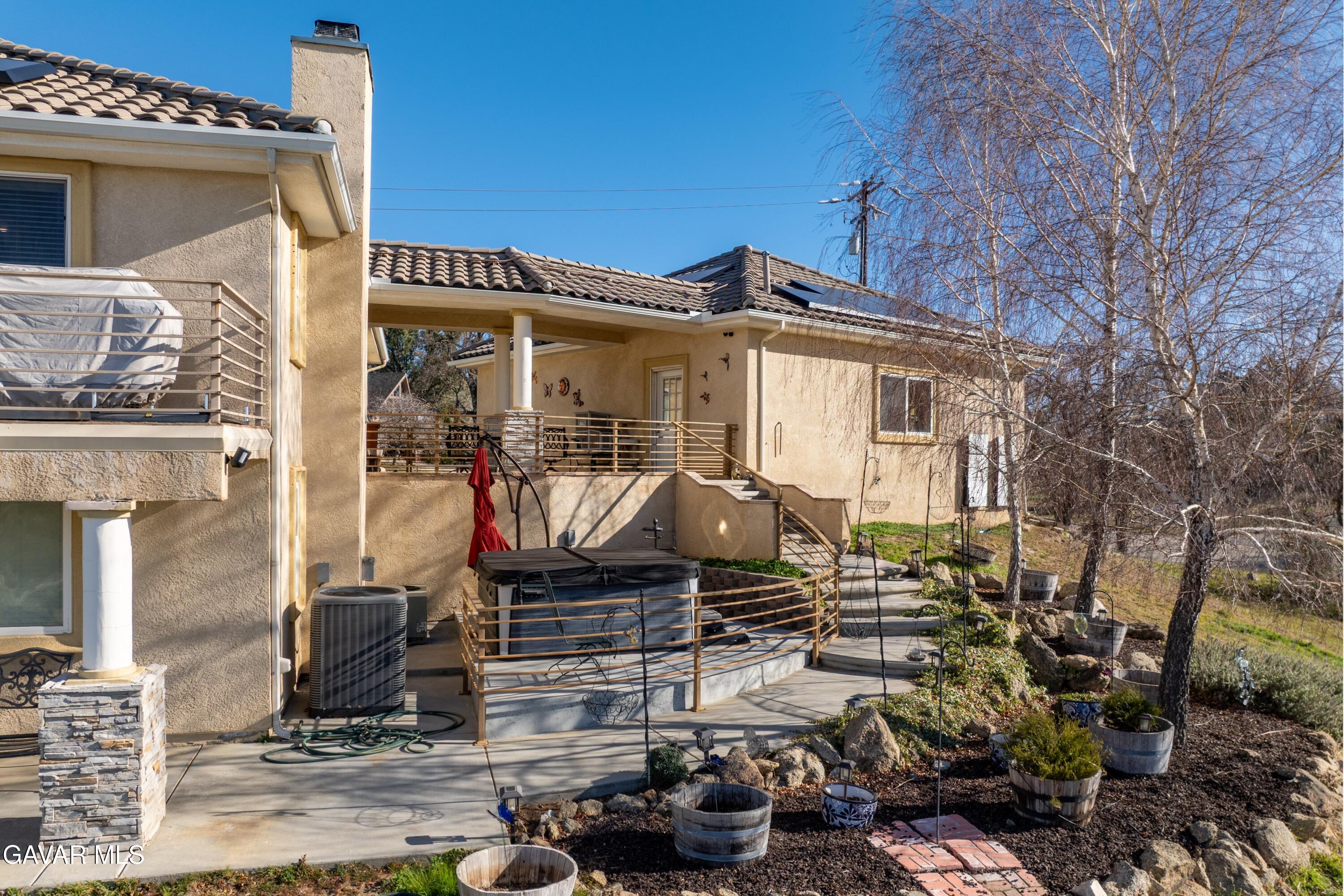 29300 Peregrine Place Tehachapi, CA 93561 - Photo 34 of 46 42-DJI_0076-HDR