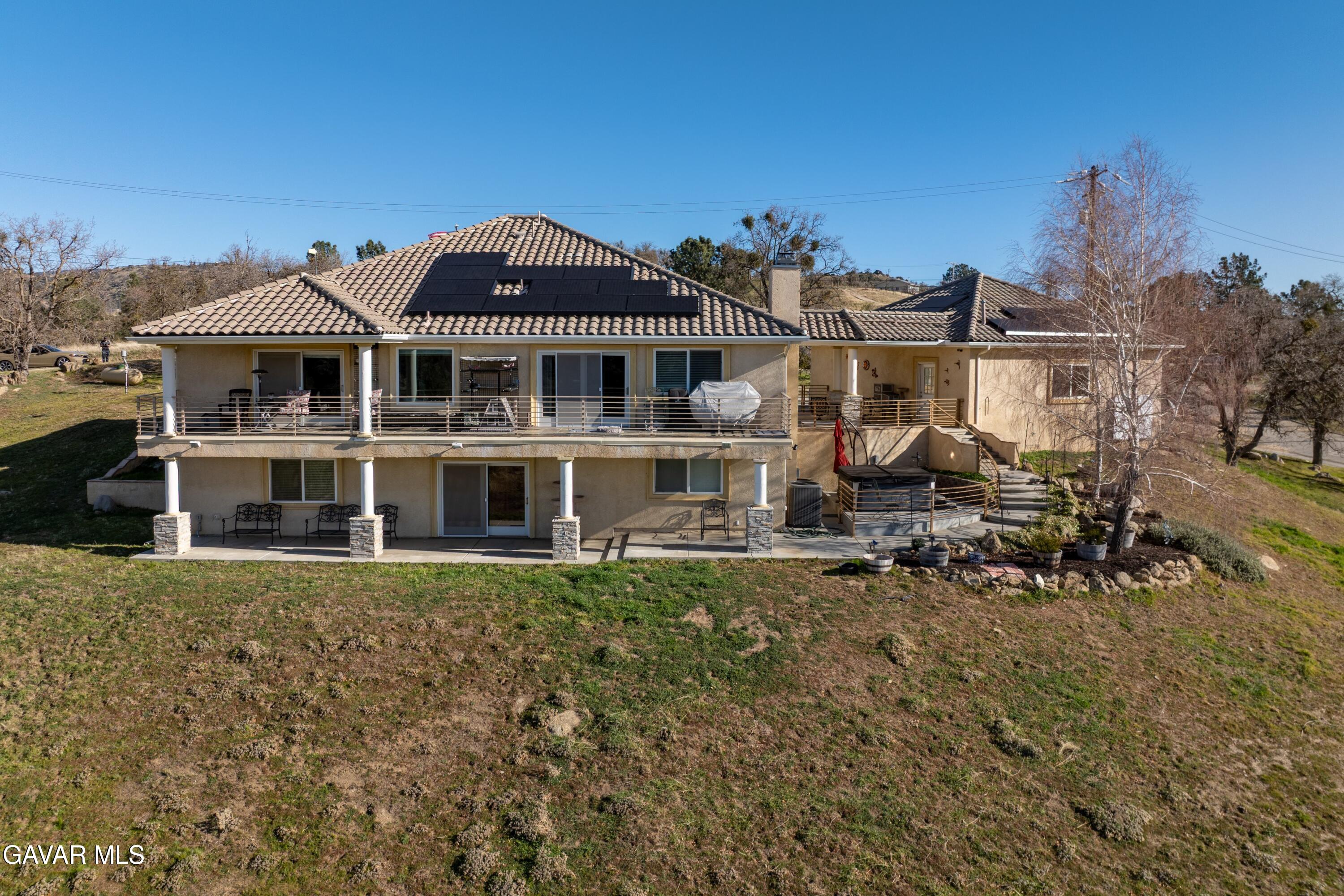 29300 Peregrine Place Tehachapi, CA 93561 - Photo 36 of 46 41-DJI_0073-HDR