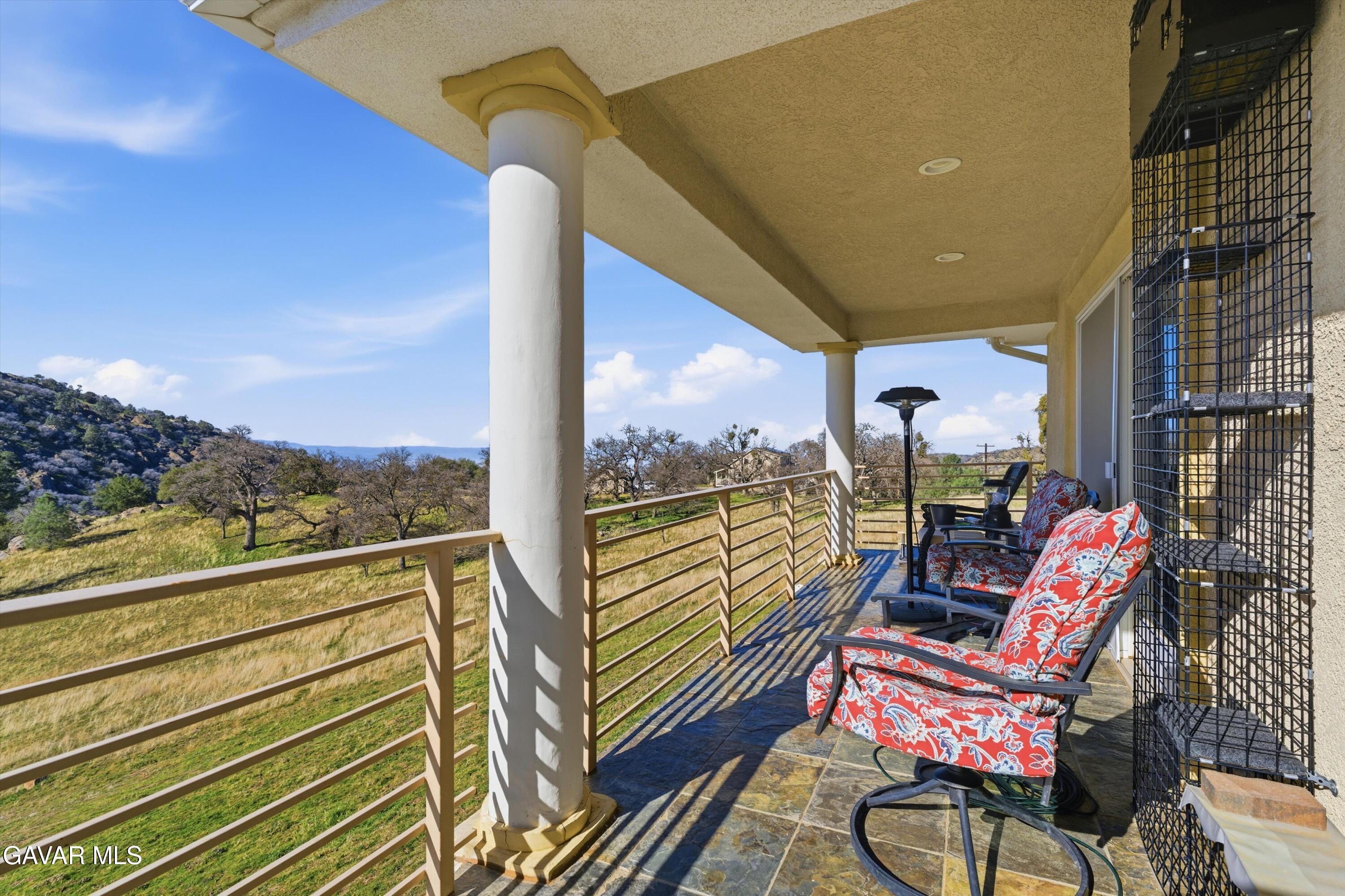 29300 Peregrine Place Tehachapi, CA 93561 - Photo 39 of 46 35-JYP02544