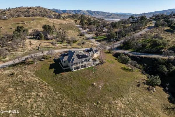 $849,900 | 29300 Peregrine Place, Tehachapi, CA 93561