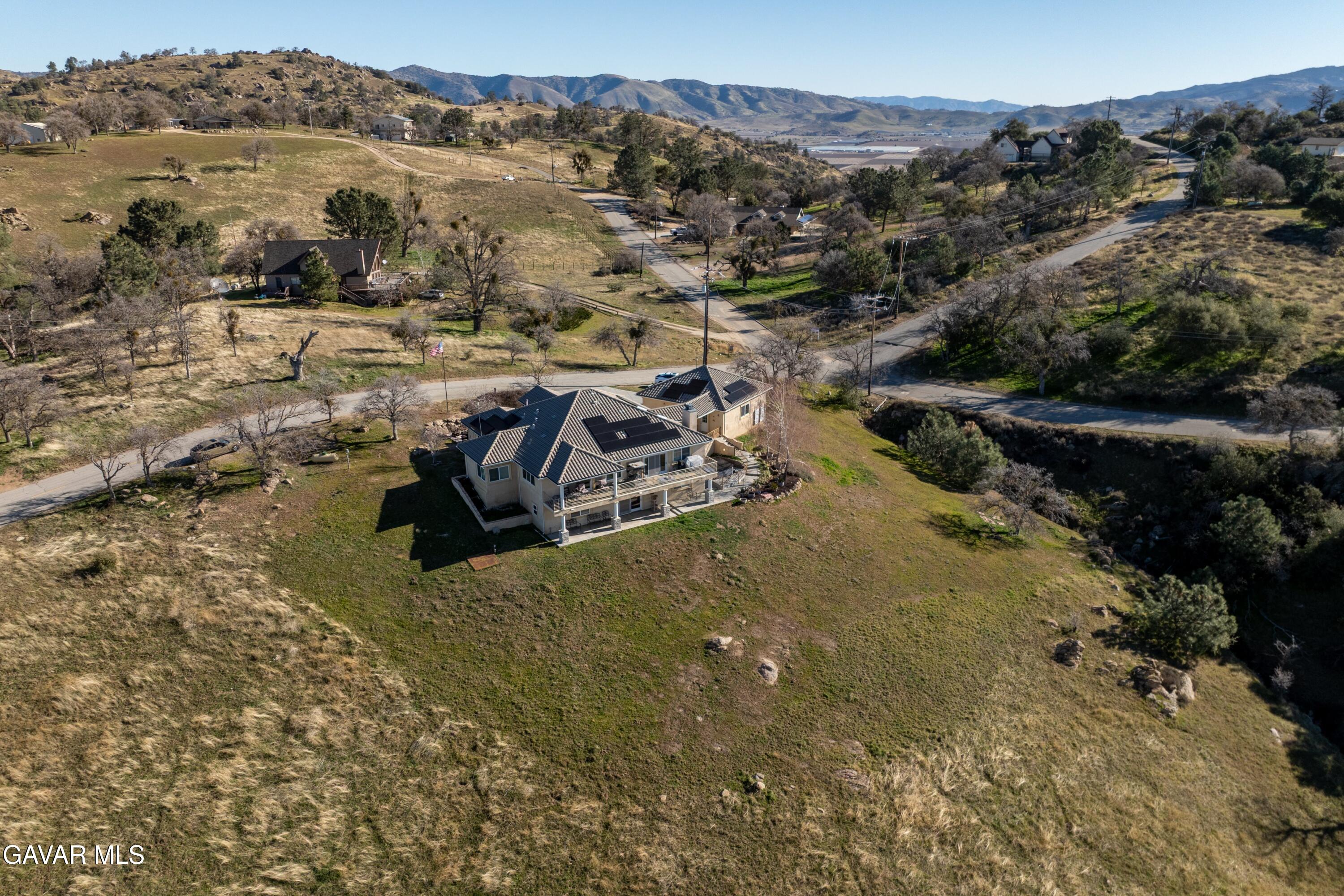 29300 Peregrine Place Tehachapi, CA 93561 - Photo 45 of 46 45-DJI_0085-HDR