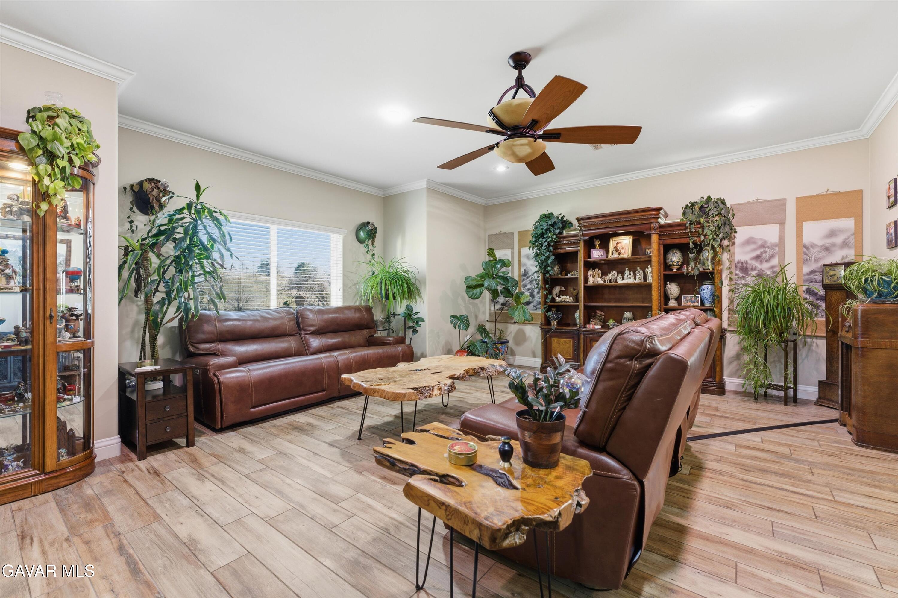 29300 Peregrine Place Tehachapi, CA 93561 - Photo 7 of 46 09-JYP02454