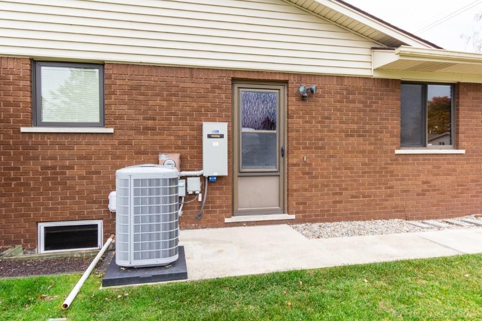 7292 Flamingo Road Algonac, MI 48001 - Photo 45 of 46 50160903-4eb36a75-6b57-4dce-a2a8-8bfee8ed0191.JPG