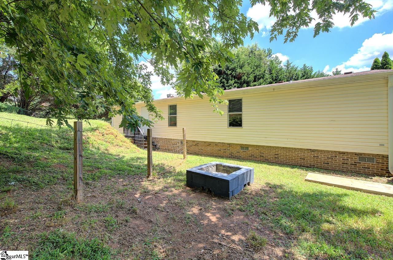 223 Apple Hill Road Easley, SC 29642 - Photo 5 of 32