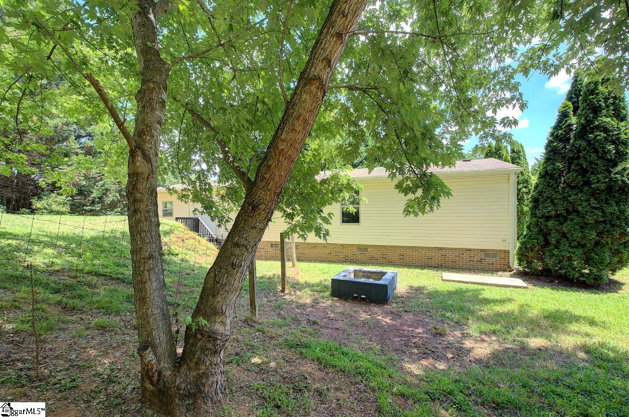223 Apple Hill Road Easley, SC 29642 - Photo 6 of 32