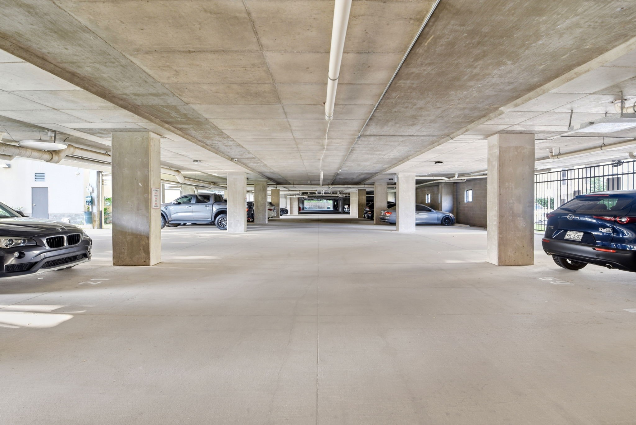 1010 Rosine Street, Unit 43 Houston, TX 77019 - Photo 47 of 48 a view of a parking area