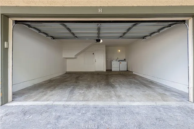 $615,000 | 1927 Huntington Drive, Unit H, Duarte, CA 91010