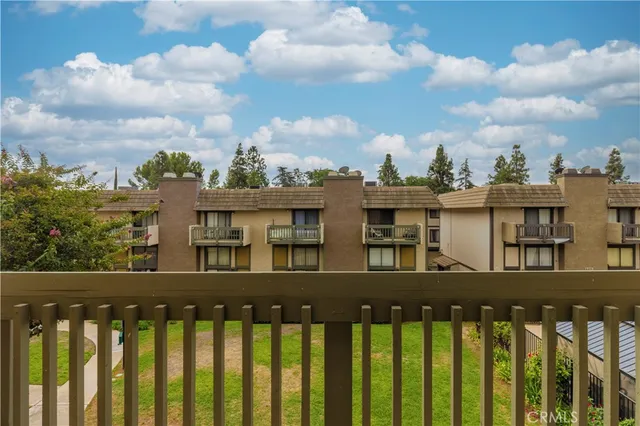 $615,000 | 1927 Huntington Drive, Unit H, Duarte, CA 91010