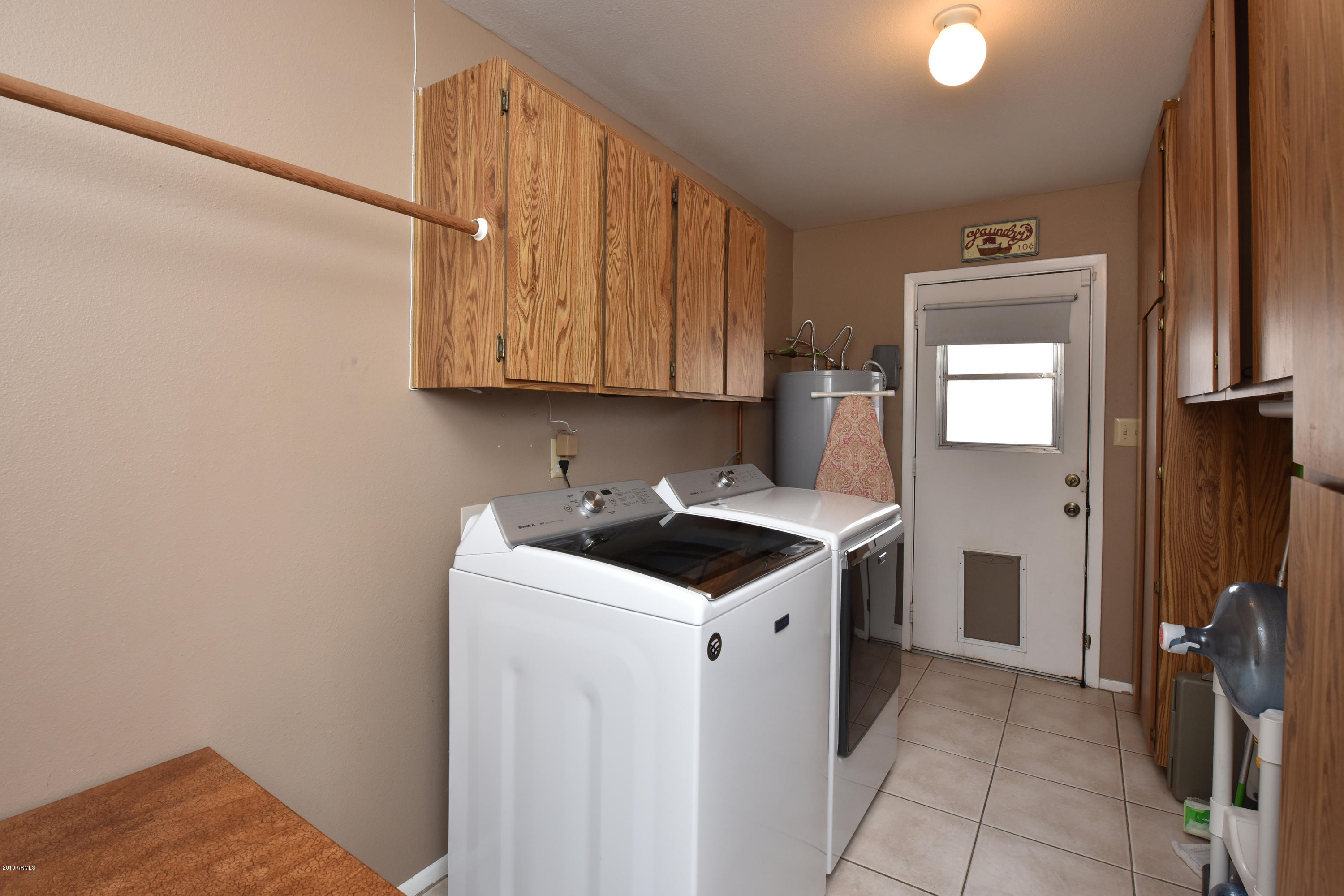 801 East Grandview Road Phoenix, AZ 85022 - Photo 16 of 22 Laundry