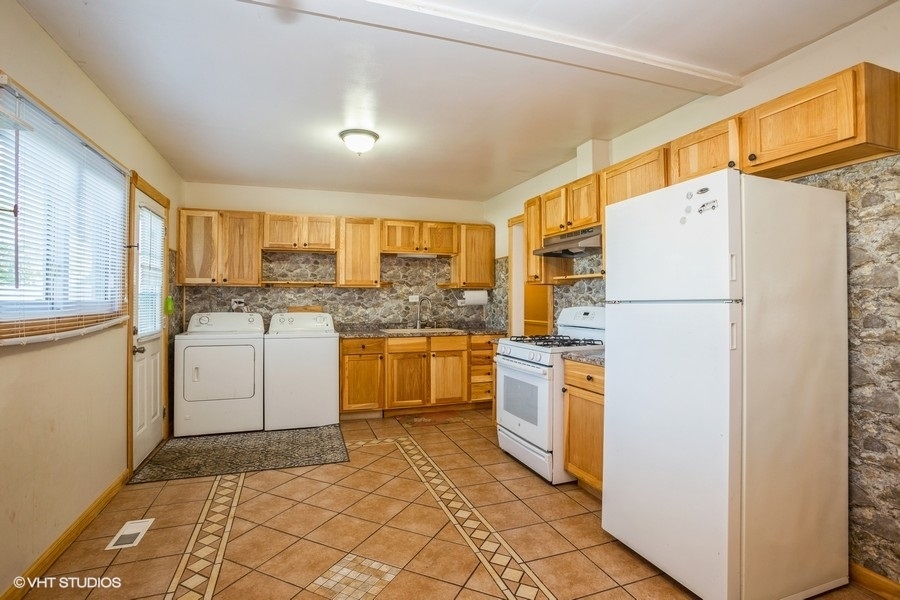 7017 Orchard Lane Hanover Park, IL 60133 - Photo 2 of 25